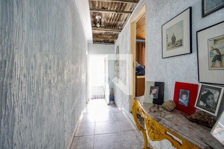 Casa à venda com 550m², 2 quartos e 2 vagasCorredor dos quartos