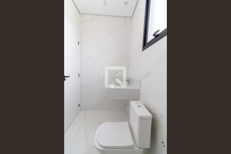 Casa de condomínio à venda com 462m², 3 quartos e 4 vagasBanheiro