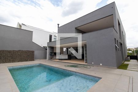 Casa de condomínio à venda com 462m², 3 quartos e 4 vagasÁrea externa 