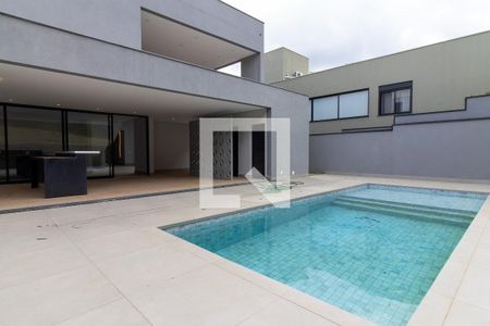 Casa de condomínio à venda com 462m², 3 quartos e 4 vagasÁrea externa 