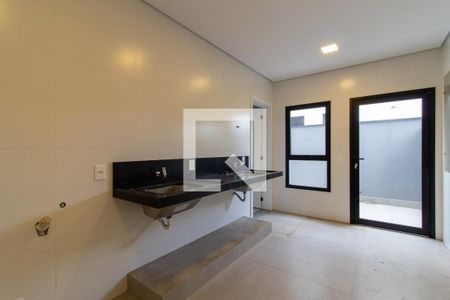 Casa de condomínio à venda com 462m², 3 quartos e 4 vagasCozinhas  Área externa 