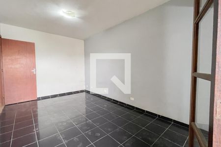 Casa à venda com 273m², 5 quartos e 3 vagasSuíte