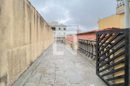 Casa à venda com 273m², 5 quartos e 3 vagasVaranda