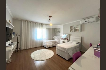 Casa à venda com 360m², 3 quartos e 12 vagasSuite 2