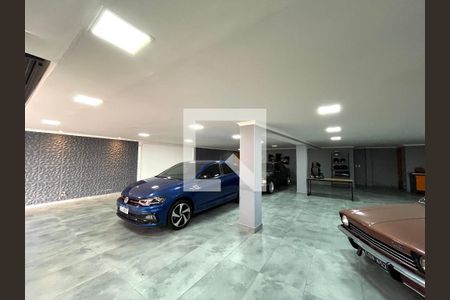 Casa à venda com 360m², 3 quartos e 12 vagasGaragem