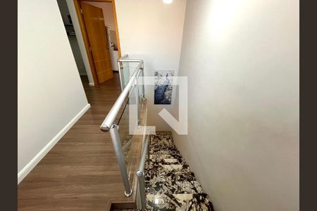 Casa à venda com 360m², 3 quartos e 12 vagasEscada