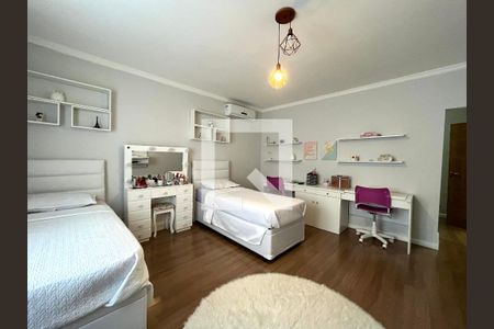Casa à venda com 360m², 3 quartos e 12 vagasSuite 2