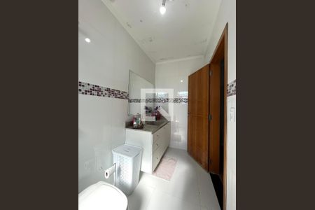 Casa à venda com 360m², 3 quartos e 12 vagasBanheiro da Suíte 2