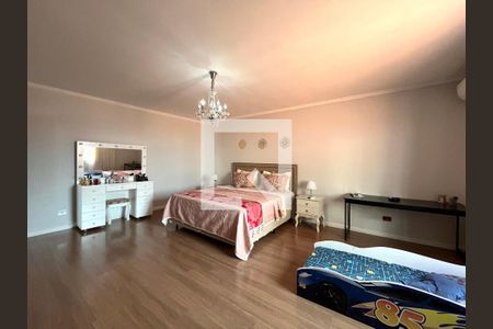 Casa à venda com 360m², 3 quartos e 12 vagasSuite 1