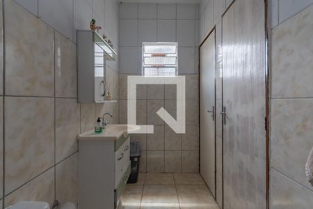 Casa à venda com 190m², 3 quartos e 2 vagas Casa à venda com 190m², 3 quartos e 2 vagasBanheiro Semi Suítes