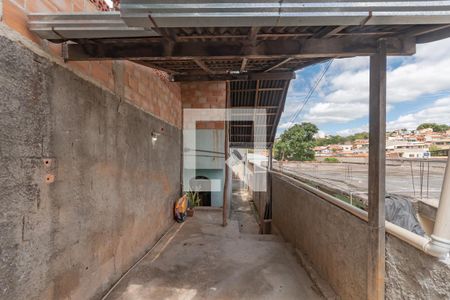 Casa à venda com 190m², 3 quartos e 2 vagas Casa à venda com 190m², 3 quartos e 2 vagasCasa 2 - Entrada