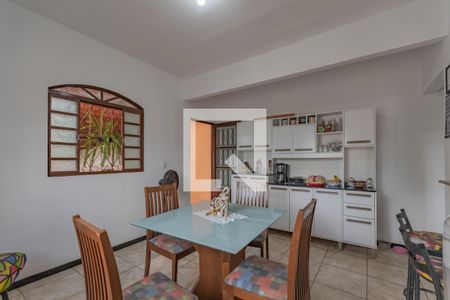 Casa à venda com 190m², 3 quartos e 2 vagas Casa à venda com 190m², 3 quartos e 2 vagasCopa