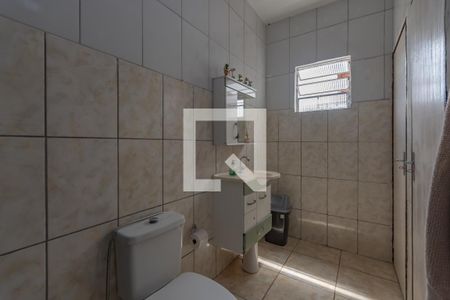 Casa à venda com 190m², 3 quartos e 2 vagas Casa à venda com 190m², 3 quartos e 2 vagasBanheiro Semi Suítes