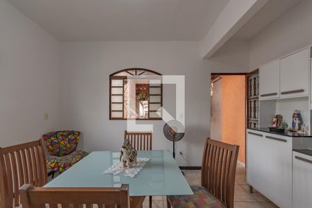 Casa à venda com 190m², 3 quartos e 2 vagas Casa à venda com 190m², 3 quartos e 2 vagasCopa