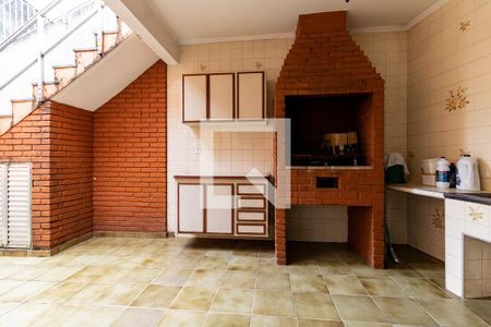 Casa à venda com 158m², 3 quartos e 2 vagas Casa à venda com 158m², 3 quartos e 2 vagasQuintal- Área da Churrasqueira