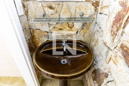 Lavabo de casa à venda com 3 quartos, 158m² em Vila Moinho Velho, São Paulo