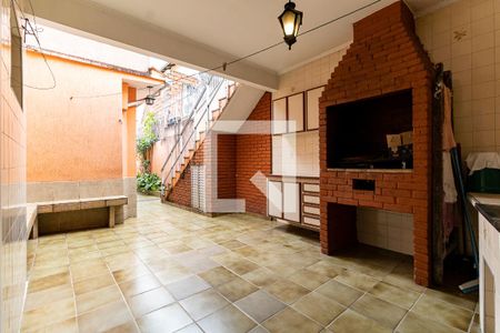 Casa à venda com 158m², 3 quartos e 2 vagas Casa à venda com 158m², 3 quartos e 2 vagasQuintal- Área da Churrasqueira