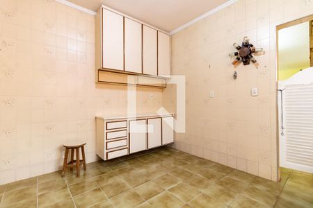 Casa à venda com 158m², 3 quartos e 2 vagas Casa à venda com 158m², 3 quartos e 2 vagasCozinha