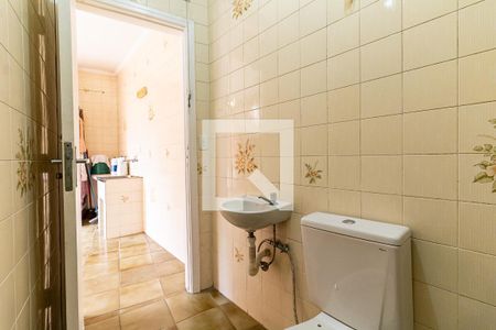 Casa à venda com 158m², 3 quartos e 2 vagas Casa à venda com 158m², 3 quartos e 2 vagasBanheiro Externo