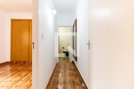 Casa à venda com 158m², 3 quartos e 2 vagas Casa à venda com 158m², 3 quartos e 2 vagasCorredor