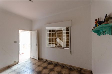 Casa à venda com 300m², 4 quartos e 4 vagasQuarto de Serviço