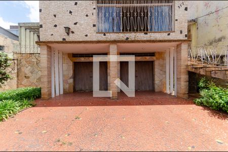 Casa à venda com 300m², 4 quartos e 4 vagasGaragem