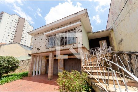 Casa à venda com 300m², 4 quartos e 4 vagasFachada