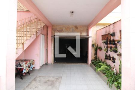 Casa à venda com 220m², 4 quartos e 6 vagasGaragem