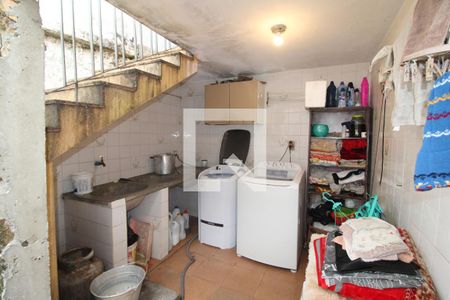 Casa à venda com 220m², 4 quartos e 6 vagasÁrea de Serviço