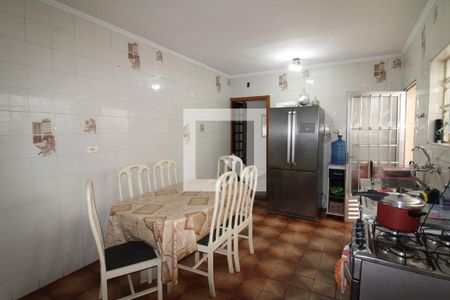 Casa à venda com 220m², 4 quartos e 6 vagasCozinha