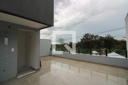 Casa à venda com 152m², 3 quartos e 1 vaga Casa à venda com 152m², 3 quartos e 1 vagaTerraço