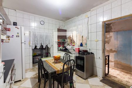 Casa para alugar com 130m², 2 quartos e 2 vagas Casa para alugar com 130m², 2 quartos e 2 vagasCozinha