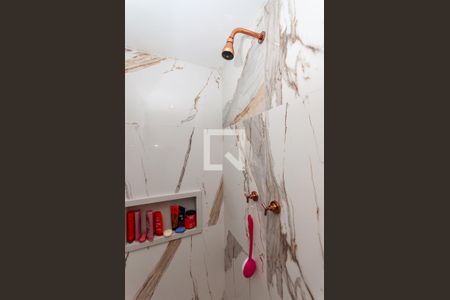 Apartamento à venda com 194m², 3 quartos e 3 vagasBanheiro do quarto 2 Suíte