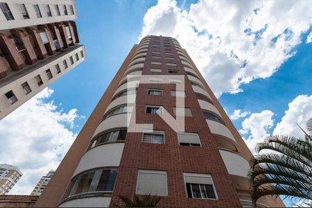 Apartamento à venda com 194m², 3 quartos e 3 vagasFachada