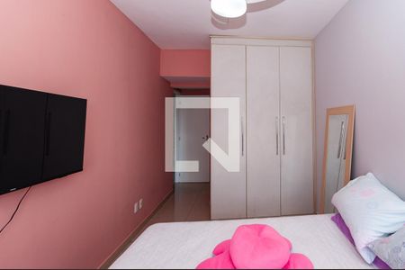 Apartamento à venda com 194m², 3 quartos e 3 vagasQuarto 2 Suíte