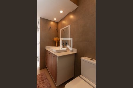 Apartamento à venda com 194m², 3 quartos e 3 vagasBanheiro do quarto 3 Suíte