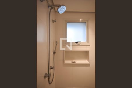 Apartamento à venda com 220m², 4 quartos e 4 vagasChuveiro do Banheiro da Suíte 4