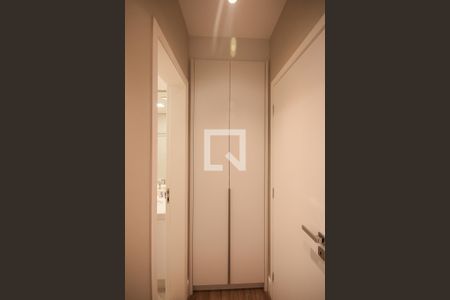 Apartamento à venda com 220m², 4 quartos e 4 vagasArmário da Suíte 2