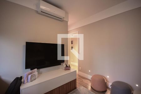 Apartamento à venda com 220m², 4 quartos e 4 vagasSuíte 4
