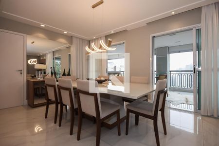 Apartamento à venda com 220m², 4 quartos e 4 vagasSala de Jantar