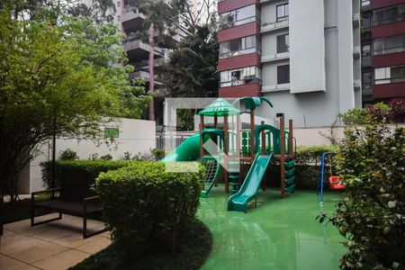 Apartamento à venda com 220m², 4 quartos e 4 vagasPlayground