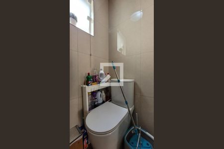 Casa à venda com 263m², 3 quartos e 4 vagas Casa à venda com 263m², 3 quartos e 4 vagasBanheiro