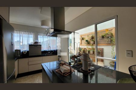 Casa à venda com 263m², 3 quartos e 4 vagas Casa à venda com 263m², 3 quartos e 4 vagasCozinha