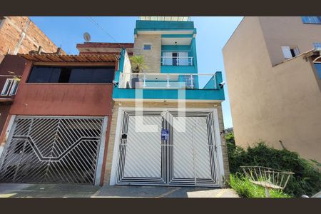 Casa à venda com 263m², 3 quartos e 4 vagas Casa à venda com 263m², 3 quartos e 4 vagasFachada