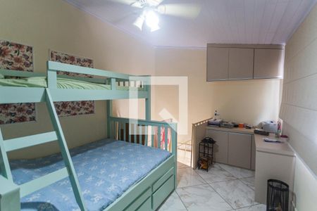 Casa à venda com 100m², 3 quartos e 4 vagasQuarto no 2° Andar da Casa Auxiliar