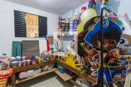 Casa à venda com 100m², 3 quartos e 4 vagasQuarto 2