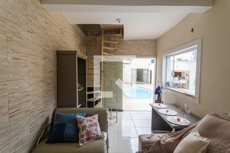 Casa à venda com 100m², 3 quartos e 4 vagasSala da Casa Auxiliar
