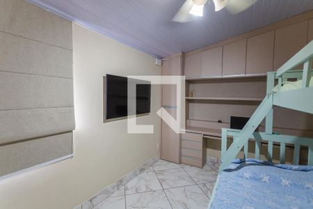 Casa à venda com 100m², 3 quartos e 4 vagasQuarto no 2° Andar da Casa Auxiliar