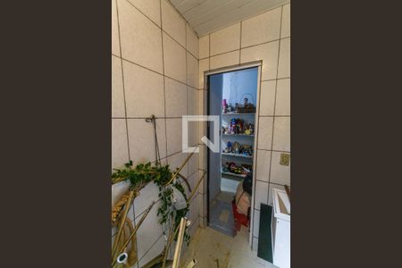 Casa à venda com 100m², 3 quartos e 4 vagasBanheiro Social 1