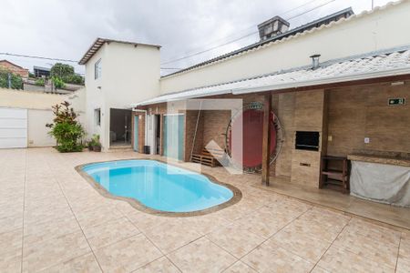 Casa à venda com 100m², 3 quartos e 4 vagasEspaço Gourmet